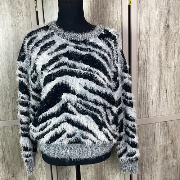 Twenty Ten faux fur crewneck sweater women's S/M - Picture 1 of 11